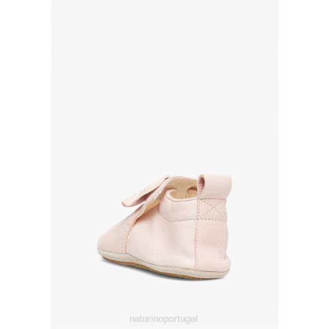 bebê Naturino rosa conspirar sapato de berço em couro napa com laço HTF810