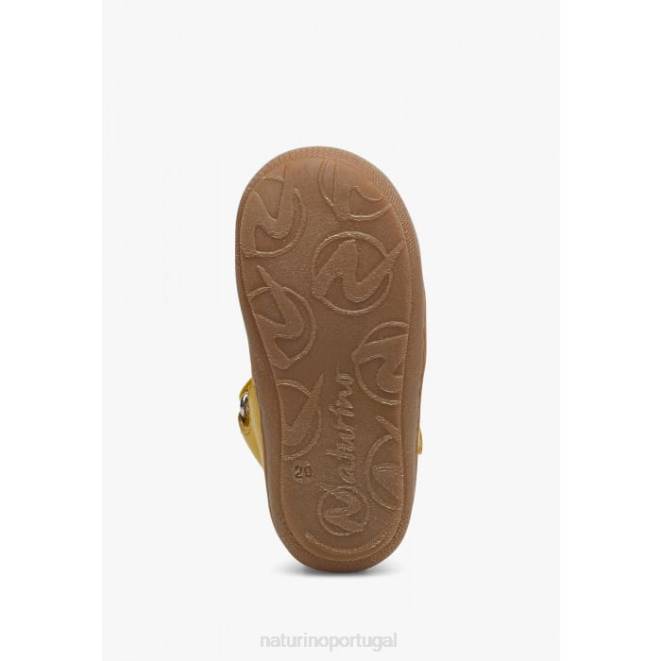 crianças Naturino amarelo chumaço sandálias de primeiro passo HTF8566
